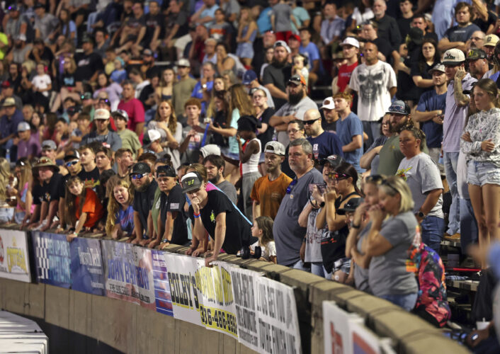 Stockcar driver Robbie Brewer dies after medical emergency during race